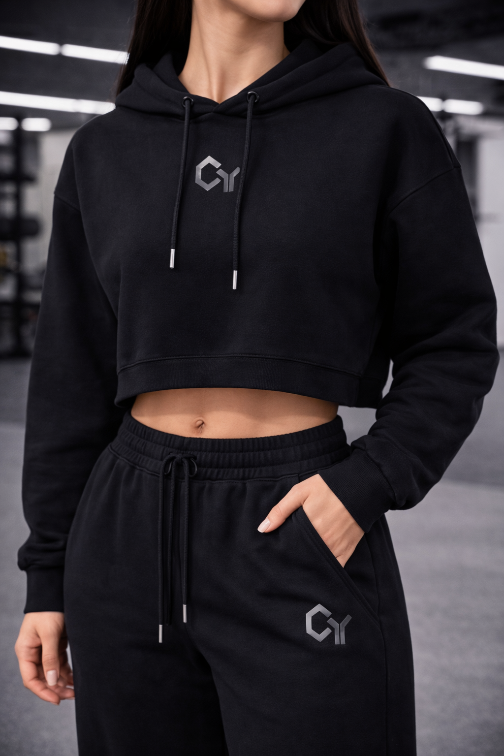 Echo Minimal Cropped Hoodie